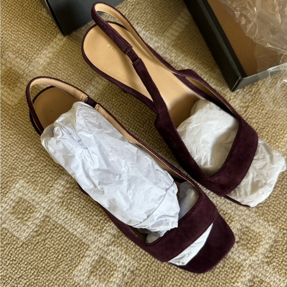 NWT Ann Taylor Suede Heels Square Toe Slingback Sandals Holiday Shoes Plum 8.5 - Picture 11 of 12